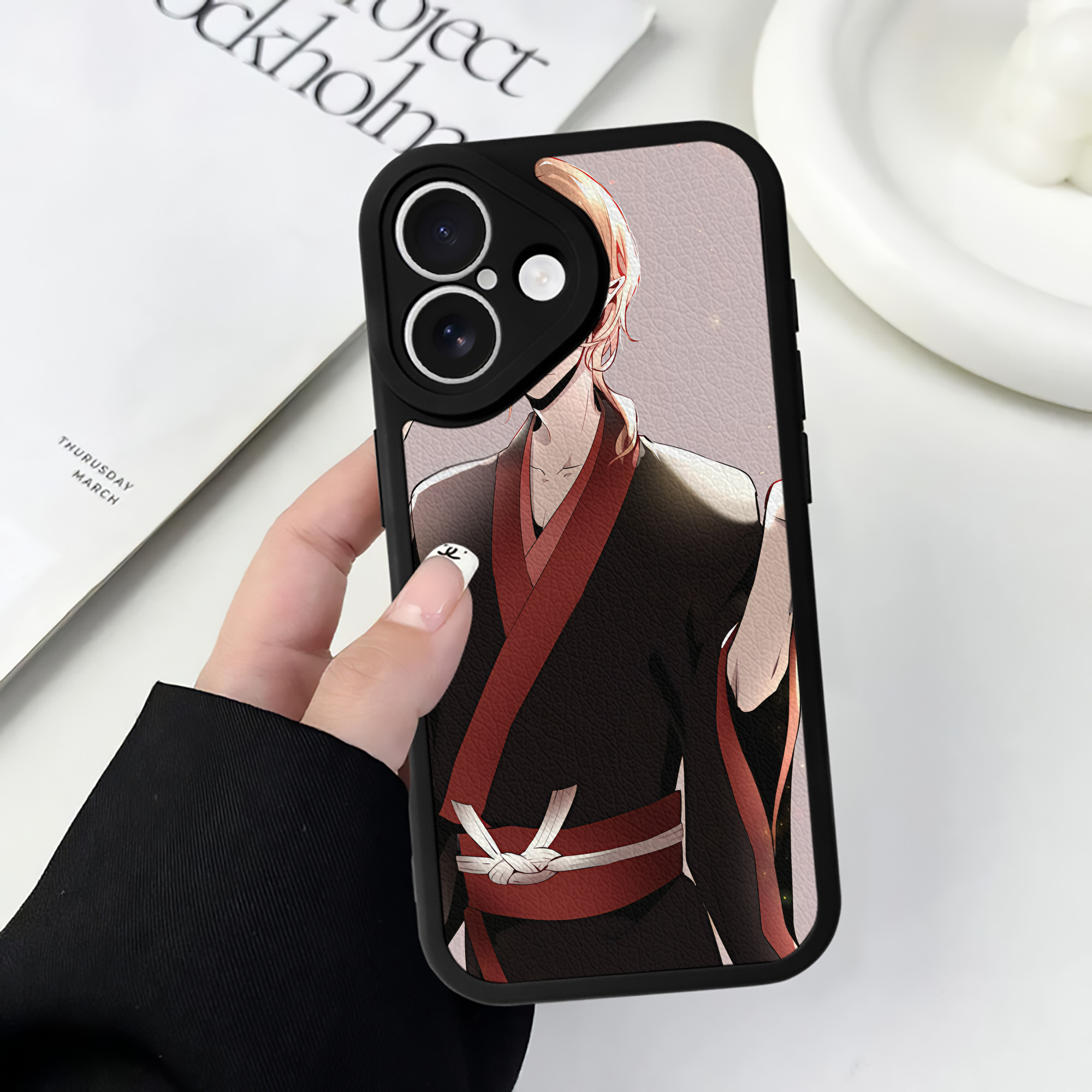 （画像用） 文豪ストレイドッグス Bungo Stray Dogs 【iPhone 16シリーズ対応】シリコンスマホケース（レザー調） 材質：シリコン